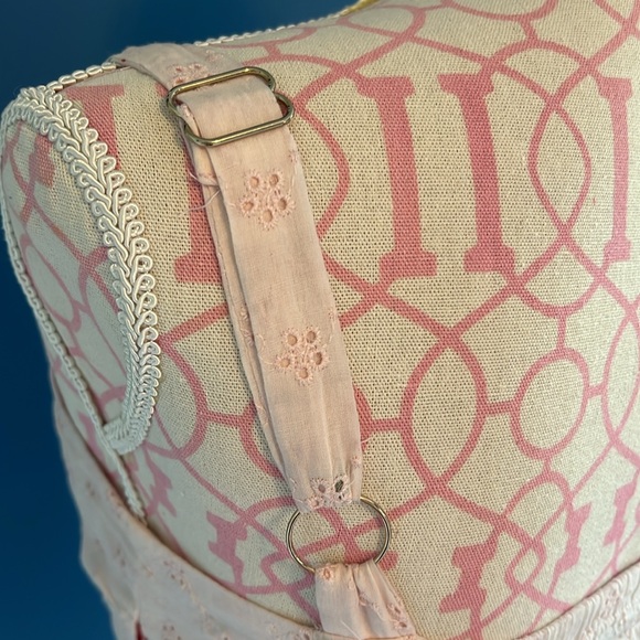 Seven Wonders Pink Eyelet Embroidered Floral Lace Tie Crop Top - Size XS - Picture 6 of 8